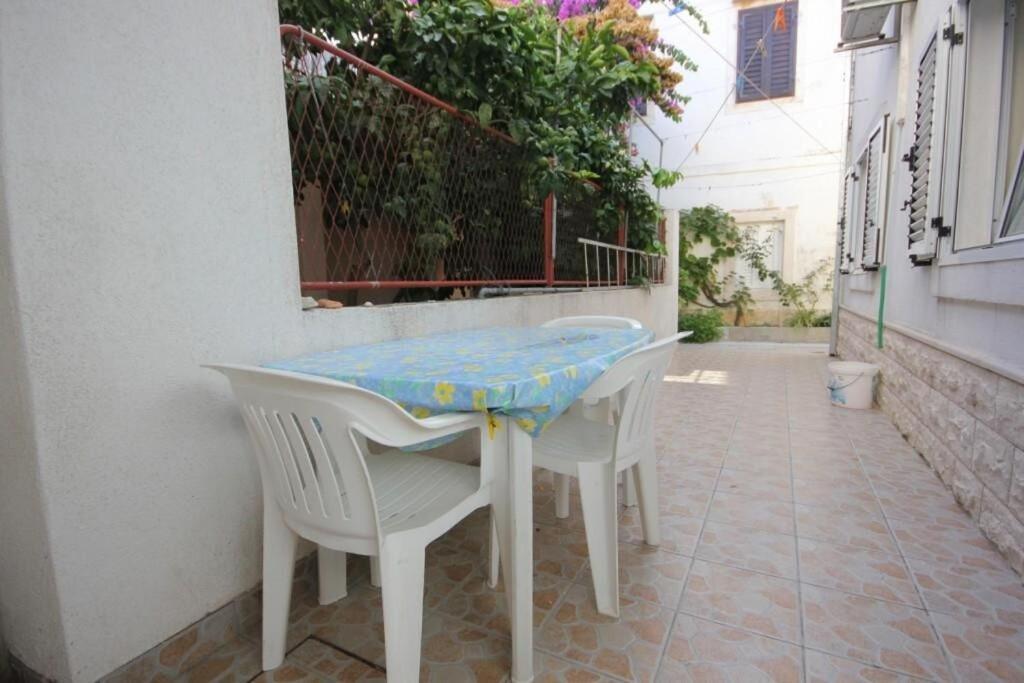 Apartments Zoki - Great Location Close To The Sea Vis Exterior foto